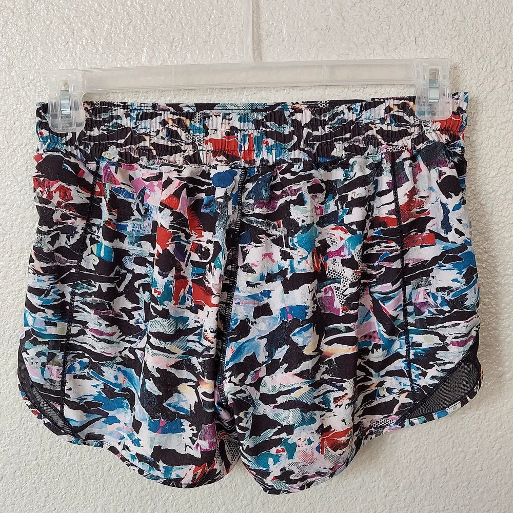 Lululemon Hotty Hot Short II Long 4" - Picture 5 of 7